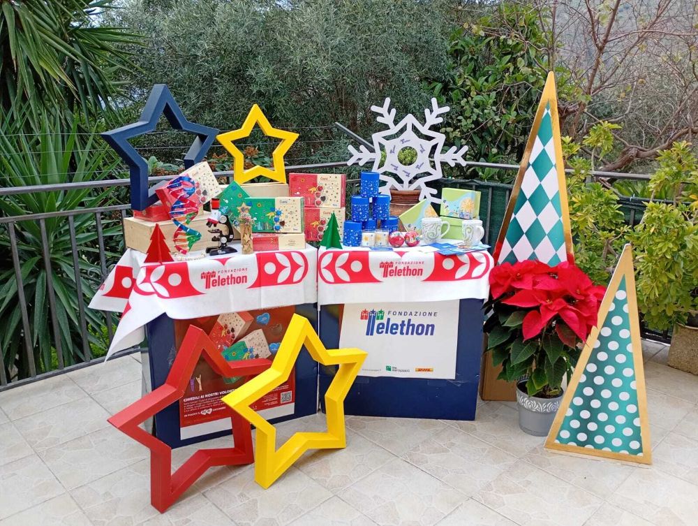 Banchetto di raccolta fondi di Fondazione Telethon